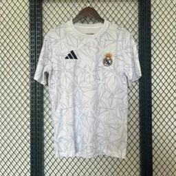 Real Madrid pre match uniform