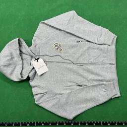 Zipper light gray