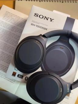 Sony xm4 黑色