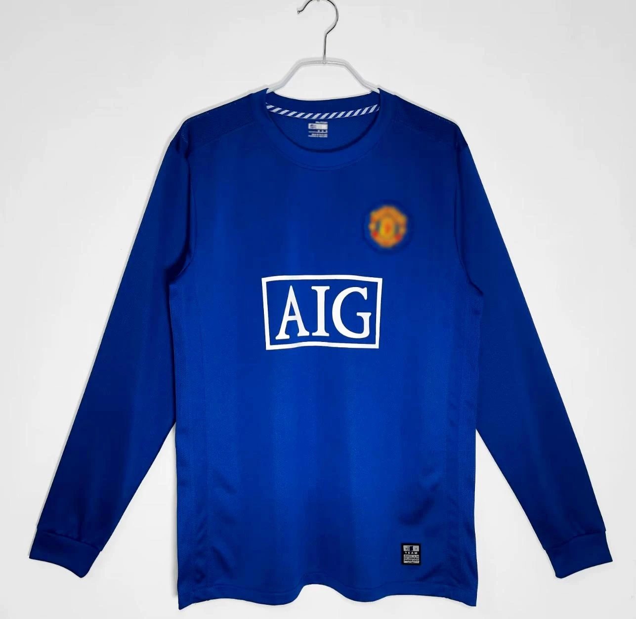 长袖；08/09赛季曼L二客