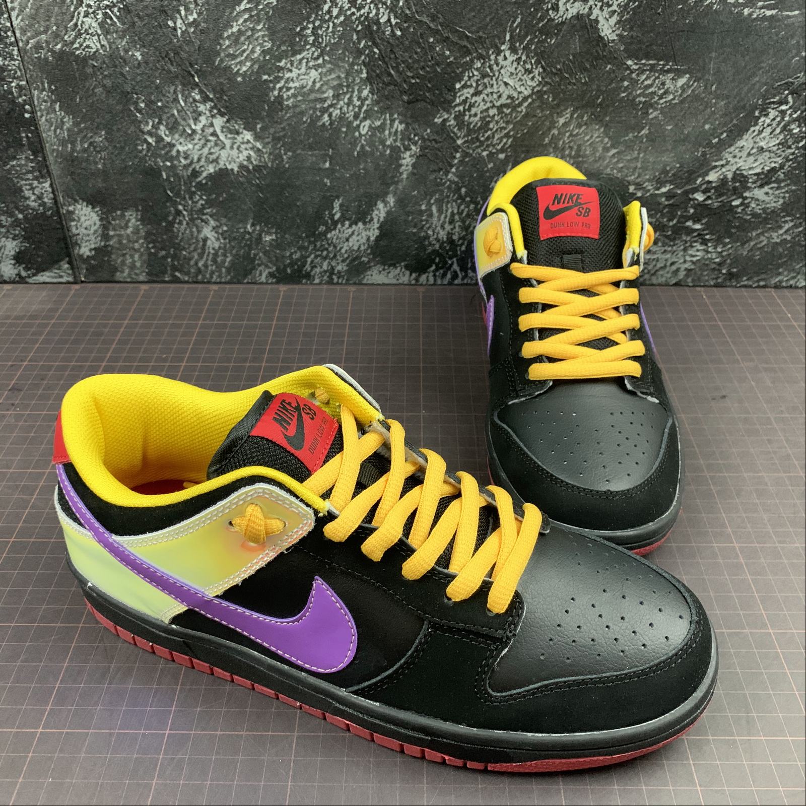 Nike SB Dunk Low Pro ‘Appetite For Destruction’ – Jack Shoes